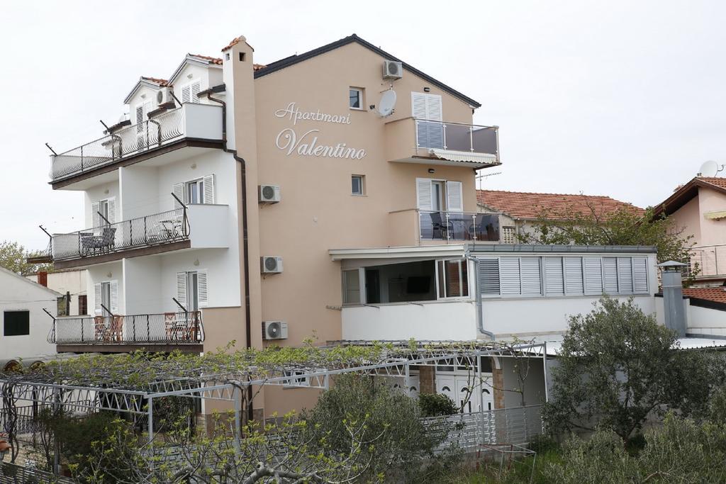 Apartments Valentino Vodice Exterior photo