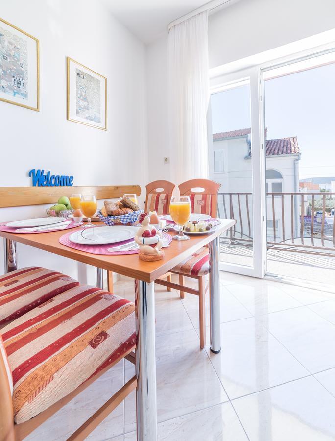 Apartments Valentino Vodice Exterior photo