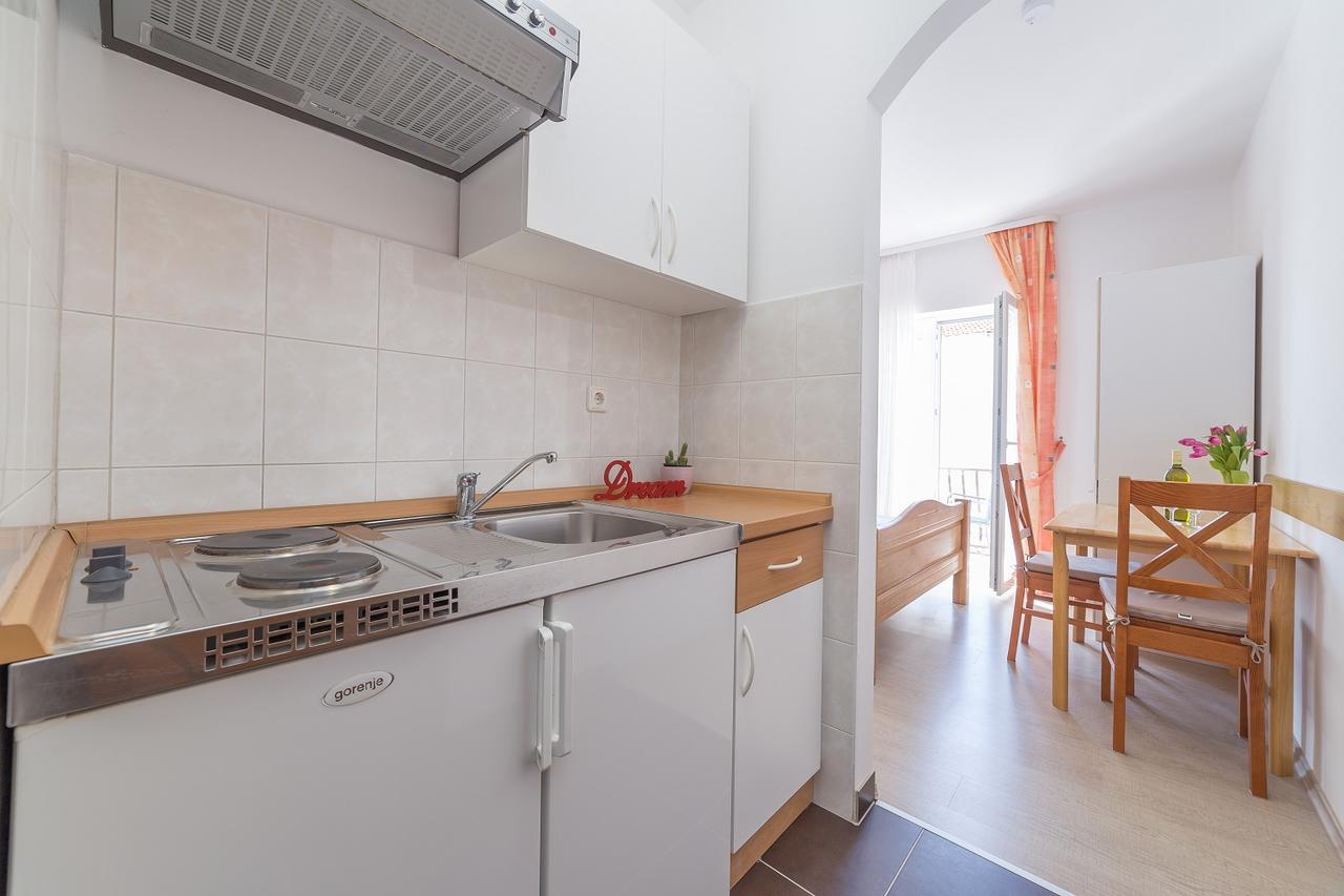 Apartments Valentino Vodice Exterior photo